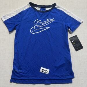 Nike DRI-FIT crew neck T-Shirt Boys Sz7 Blue Brand New